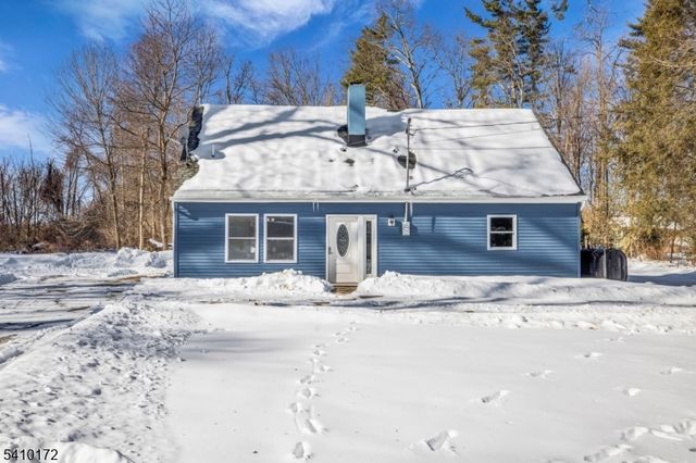 52 Whitehall Rd, Green Twp., NJ 07821