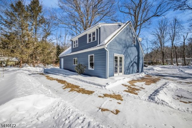 52 Whitehall Rd, Green Twp., NJ 07821