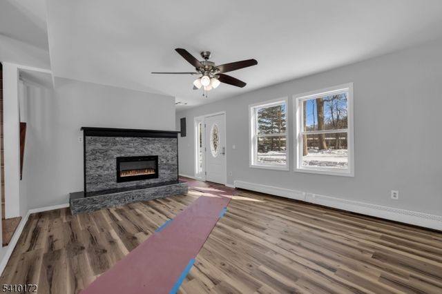 52 Whitehall Rd, Green Twp., NJ 07821