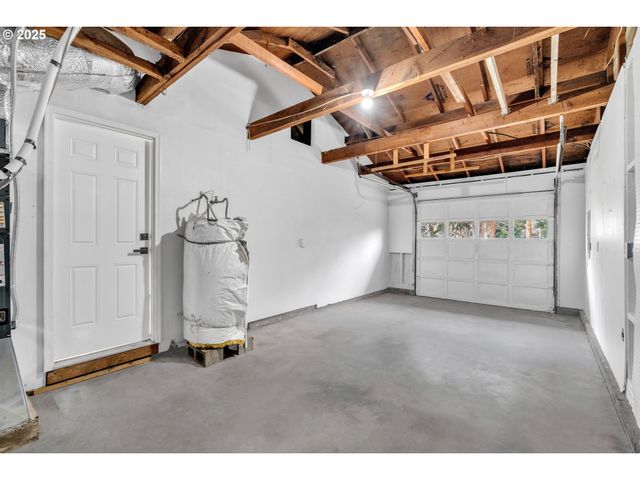 398 21ST St, Salem, OR 97301