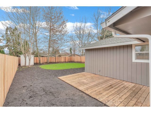 398 21ST St, Salem, OR 97301