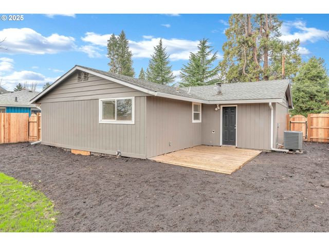 398 21ST St, Salem, OR 97301