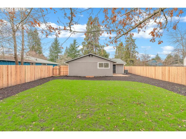 398 21ST St, Salem, OR 97301