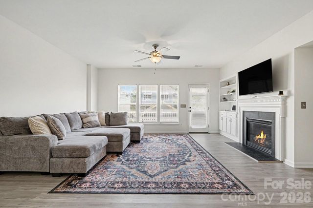 12727 Bullock Greenway Boulevard, Charlotte, NC 28277