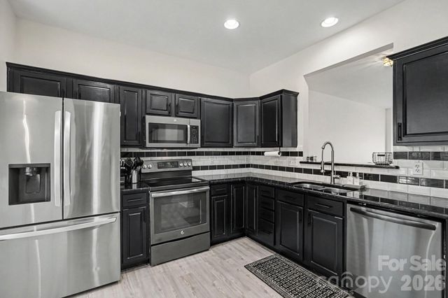 12727 Bullock Greenway Boulevard, Charlotte, NC 28277