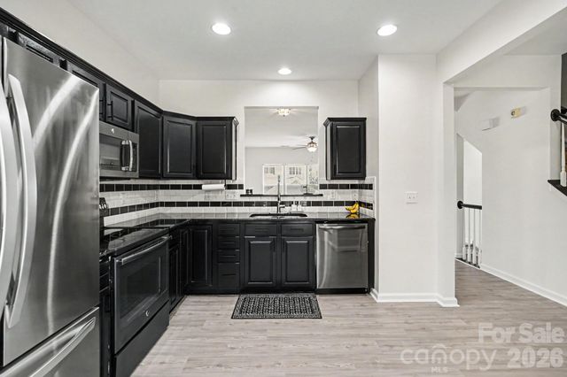 12727 Bullock Greenway Boulevard, Charlotte, NC 28277