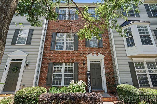 12727 Bullock Greenway Boulevard, Charlotte, NC 28277