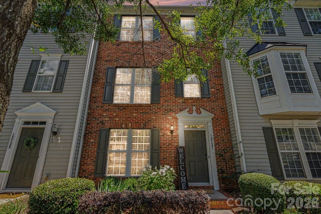 12727 Bullock Greenway Boulevard, Charlotte, NC 28277