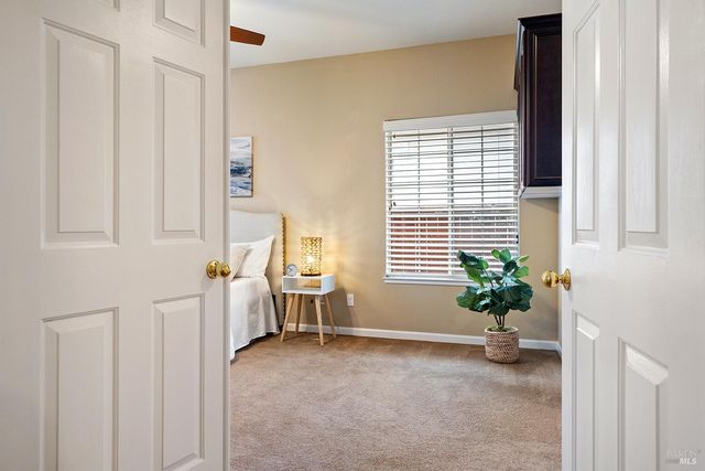 5432 Shallows Pl E, Santa Rosa, CA 95409