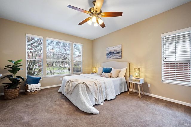 5432 Shallows Pl E, Santa Rosa, CA 95409