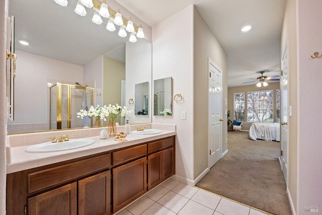 5432 Shallows Pl E, Santa Rosa, CA 95409