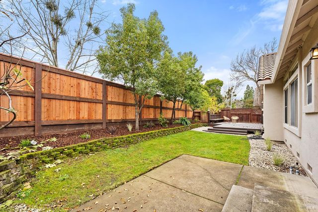 5432 Shallows Pl E, Santa Rosa, CA 95409