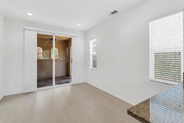 530 Calle Vibrante, Palm Desert, CA 92211
