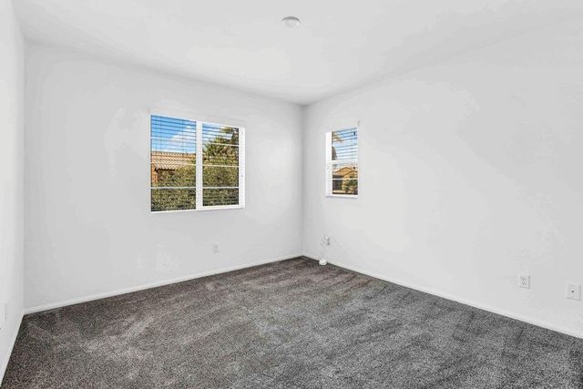 530 Calle Vibrante, Palm Desert, CA 92211
