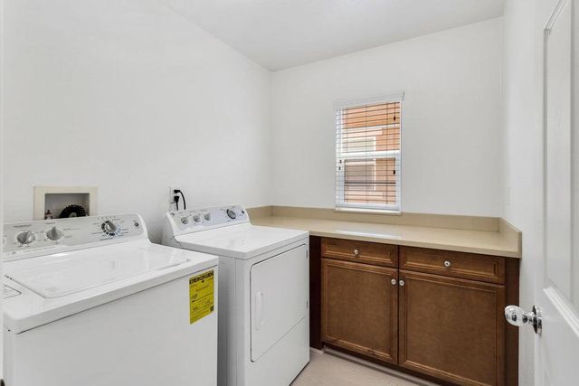 530 Calle Vibrante, Palm Desert, CA 92211