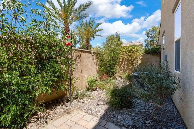 530 Calle Vibrante, Palm Desert, CA 92211
