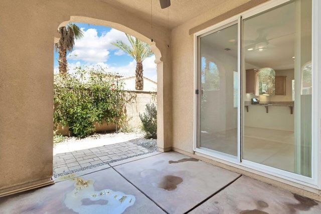 530 Calle Vibrante, Palm Desert, CA 92211