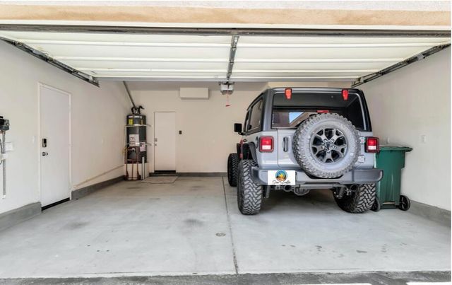 530 Calle Vibrante, Palm Desert, CA 92211