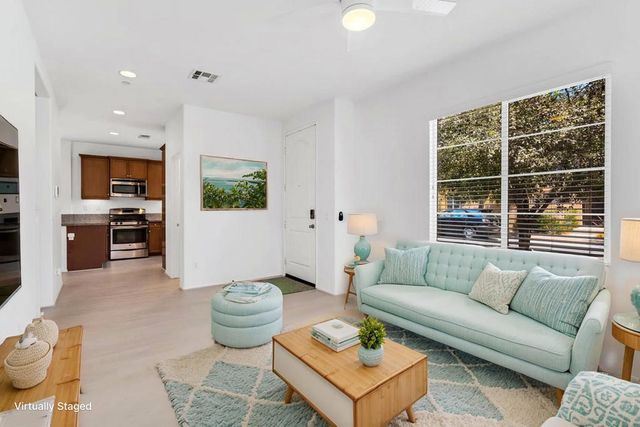 530 Calle Vibrante, Palm Desert, CA 92211