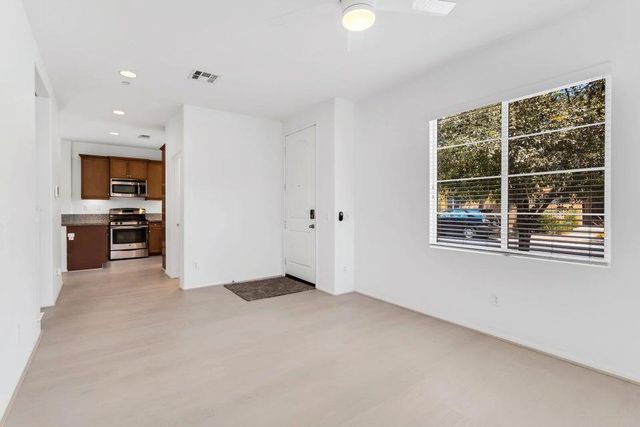 530 Calle Vibrante, Palm Desert, CA 92211