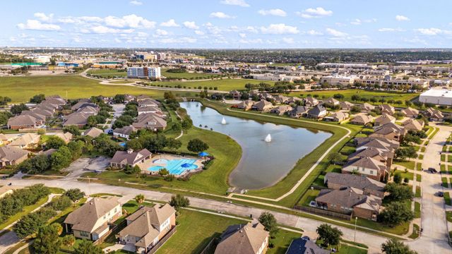 2810 Brookmist Lane, Dickinson, TX 77539