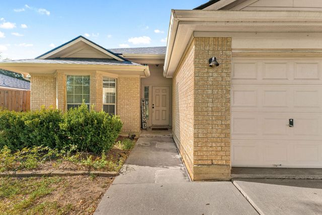 2810 Brookmist Lane, Dickinson, TX 77539