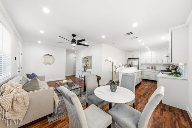 827 Westmount Avenue, Dallas, TX 75211