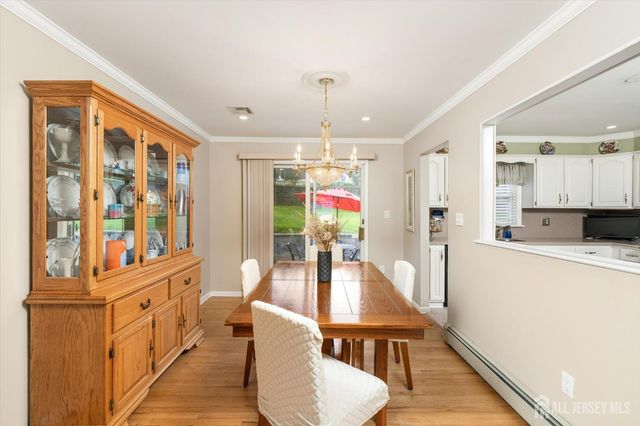5 Ridgeview Road, Jamesburg, NJ 08831