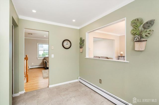 5 Ridgeview Road, Jamesburg, NJ 08831