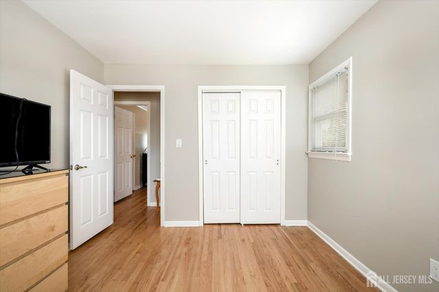 5 Ridgeview Road, Jamesburg, NJ 08831