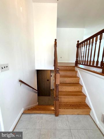 1234 PLEASANT VALLEY DR, Catonsville, MD 21228