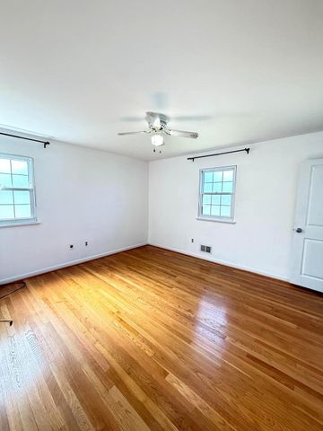 1234 PLEASANT VALLEY DR, Catonsville, MD 21228