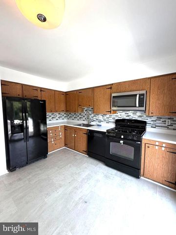 1234 PLEASANT VALLEY DR, Catonsville, MD 21228