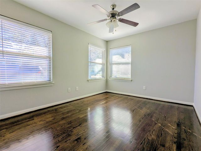 5022 Lamonte Lane, Houston, TX 77092