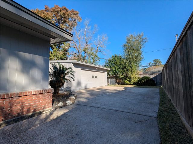 5022 Lamonte Lane, Houston, TX 77092