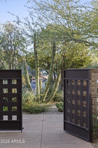 5124 E Desert Park Lane, Paradise Valley, AZ 85253