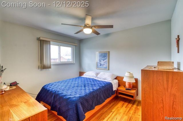 13194 Burgundy Avenue, Warren, MI 48089