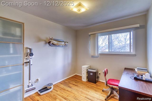 13194 Burgundy Avenue, Warren, MI 48089