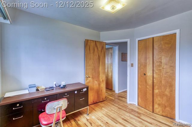 13194 Burgundy Avenue, Warren, MI 48089