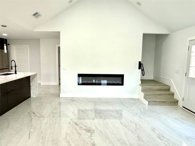 2025 San Miguel Drive, Plano, TX 75074