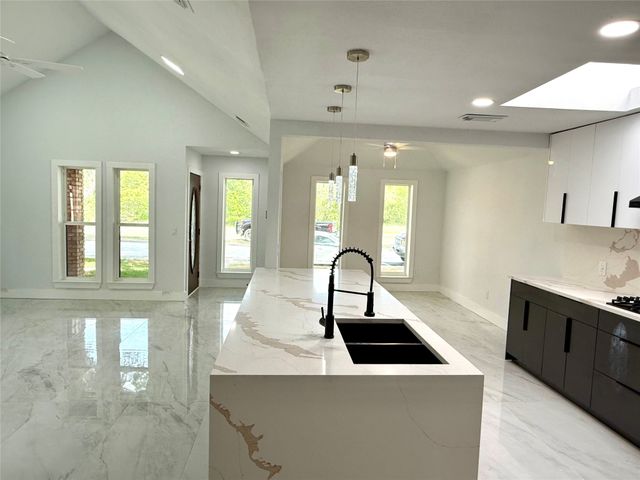 2025 San Miguel Drive, Plano, TX 75074