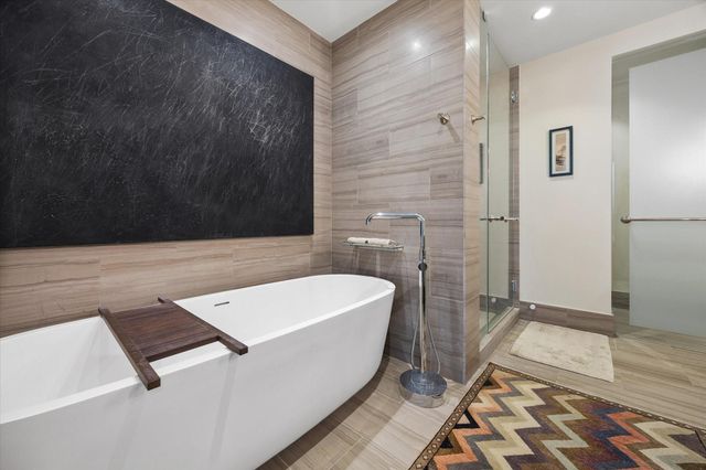 3433 Westheimer Road 504, Houston, TX 77027