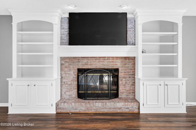 7603 Parkridge Trace, Louisville, KY 40214