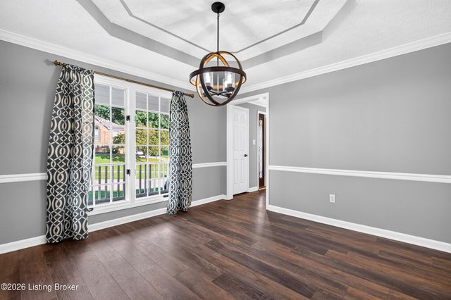 7603 Parkridge Trace, Louisville, KY 40214