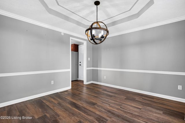 7603 Parkridge Trace, Louisville, KY 40214