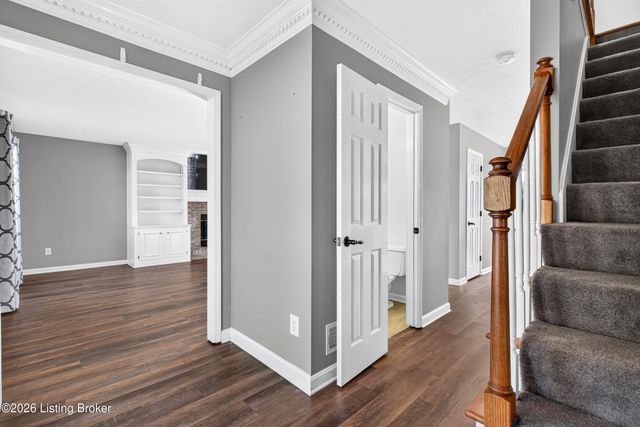 7603 Parkridge Trace, Louisville, KY 40214