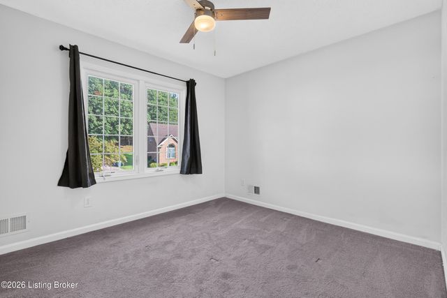 7603 Parkridge Trace, Louisville, KY 40214