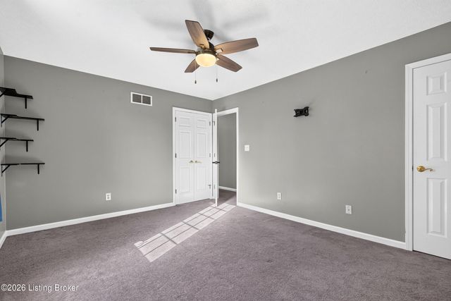 7603 Parkridge Trace, Louisville, KY 40214