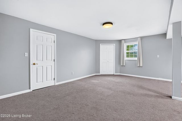7603 Parkridge Trace, Louisville, KY 40214