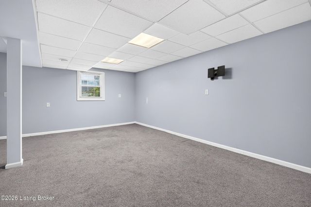 7603 Parkridge Trace, Louisville, KY 40214